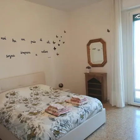 Casa Anna E Pronta A Ospitarvi! דירה פירנצה